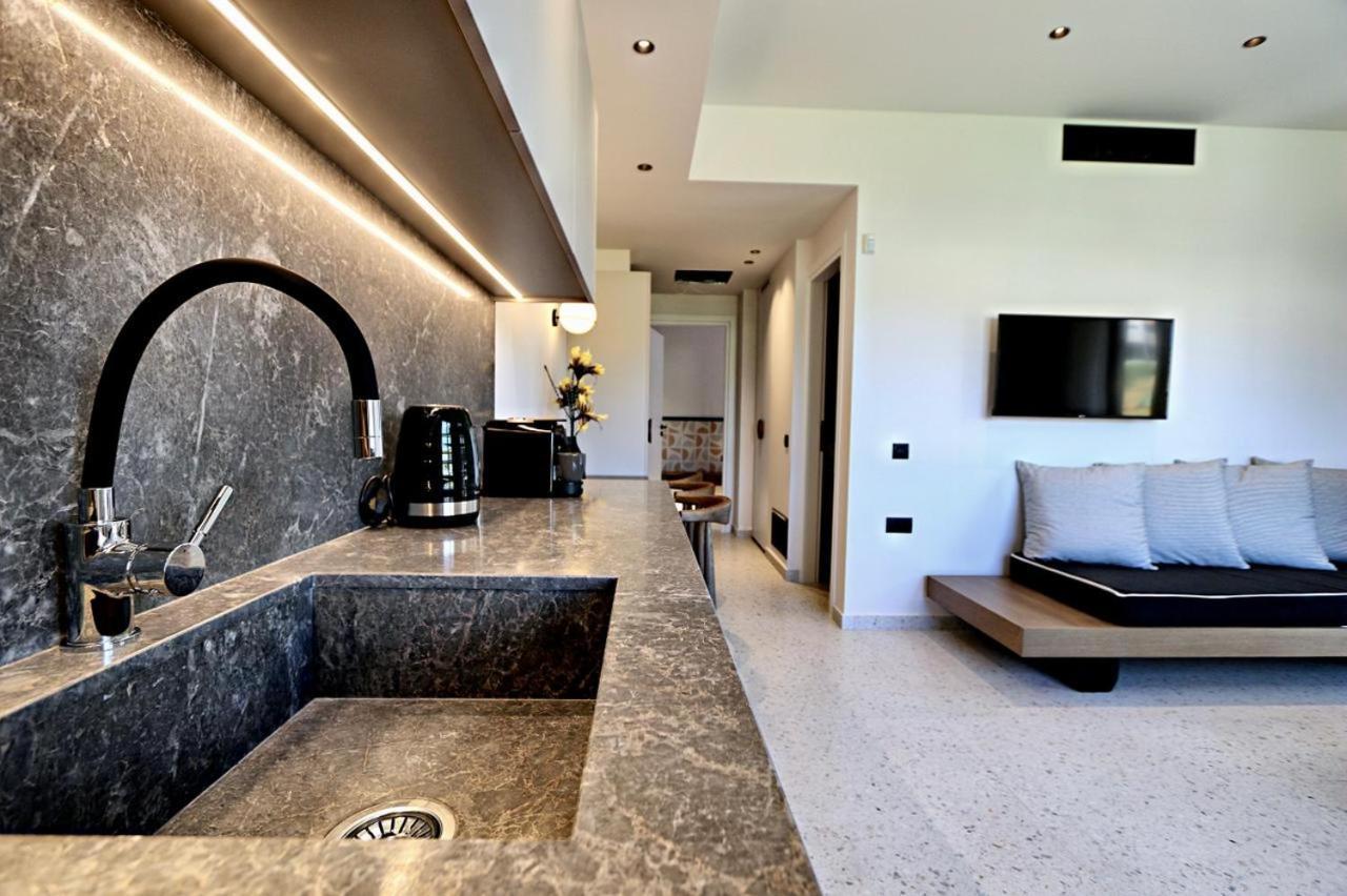 Apartament Elmaral Living Experience "Adults Only" Agia Pelagia Zewnętrze zdjęcie
